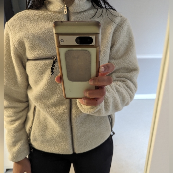 Uniqlo Fleece Jacket - Picture 4 of 4